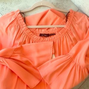 ✨NWT✨ Blu Pepper 🧡 Bell Sleeved Mini Dress